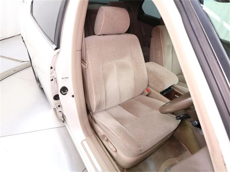 1997 Toyota Celsior 2nd Gen - Image 18 of 31