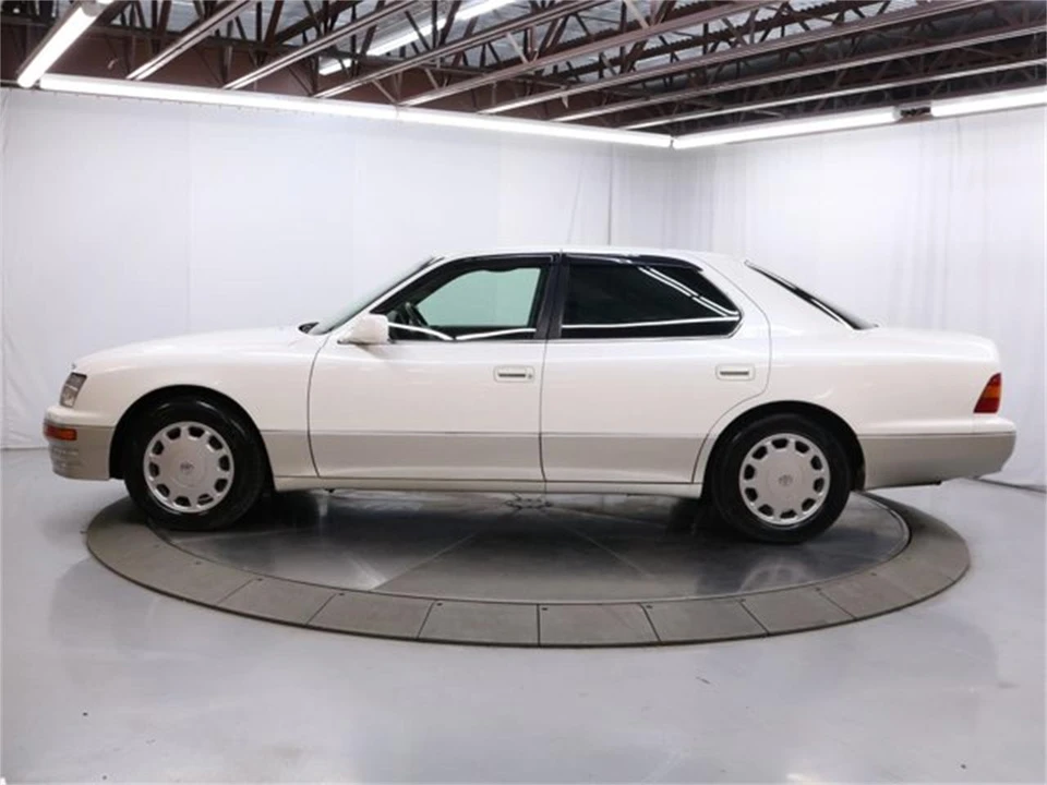 1997 Toyota Celsior 2nd Gen - Image 4 of 31