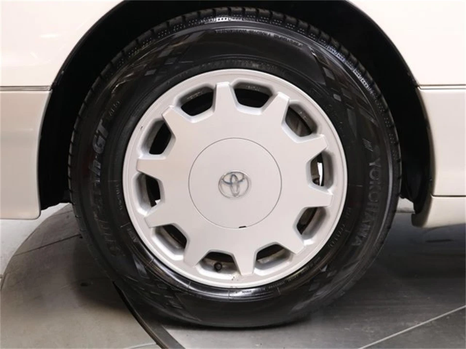 1997 Toyota Celsior 2nd Gen - Image 31 of 31