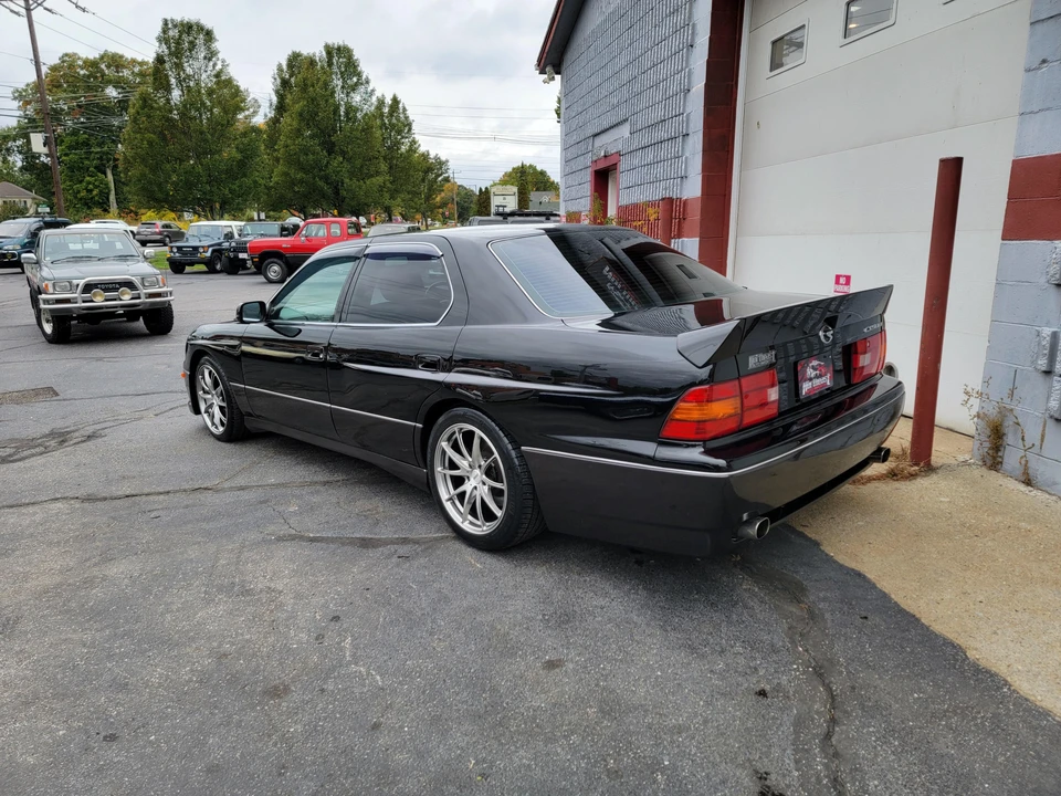 1997 Toyota Celsior 2nd Gen - Image 11 of 31