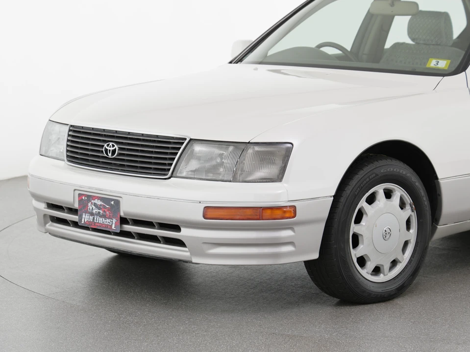 1997 Toyota Celsior 2nd Gen - Image 15 of 31