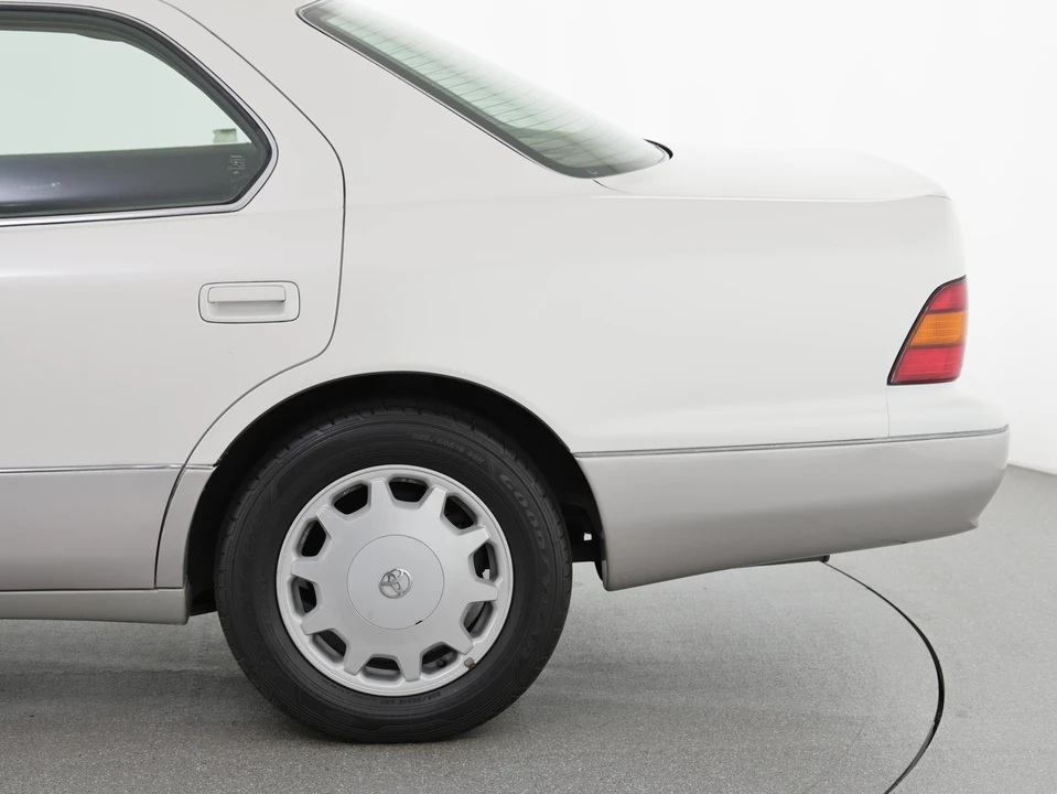 1997 Toyota Celsior 2nd Gen - Image 22 of 31