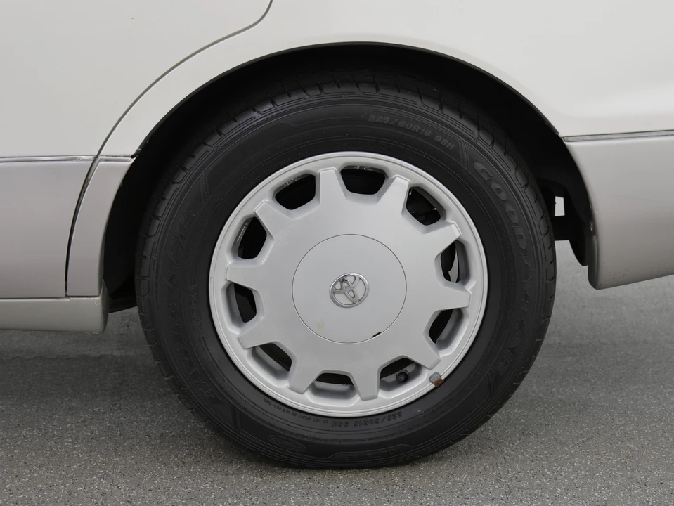 1997 Toyota Celsior 2nd Gen - Image 31 of 31