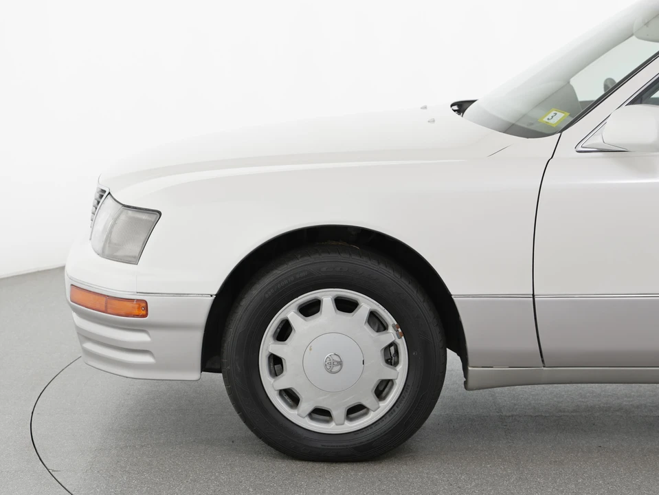1997 Toyota Celsior 2nd Gen - Image 18 of 31