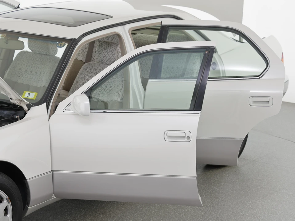 1997 Toyota Celsior 2nd Gen - Image 21 of 31