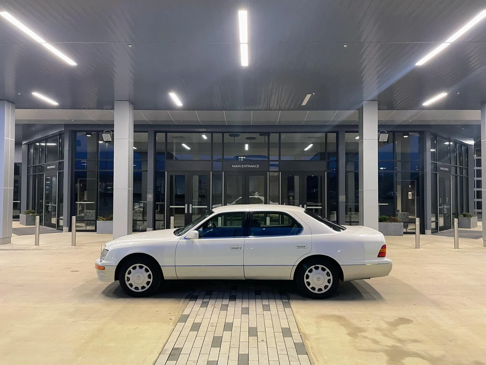 1997 Toyota Celsior 2nd Gen - Image 14 of 31