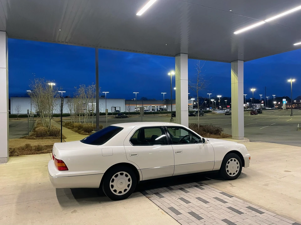 1997 Toyota Celsior 2nd Gen - Image 28 of 31