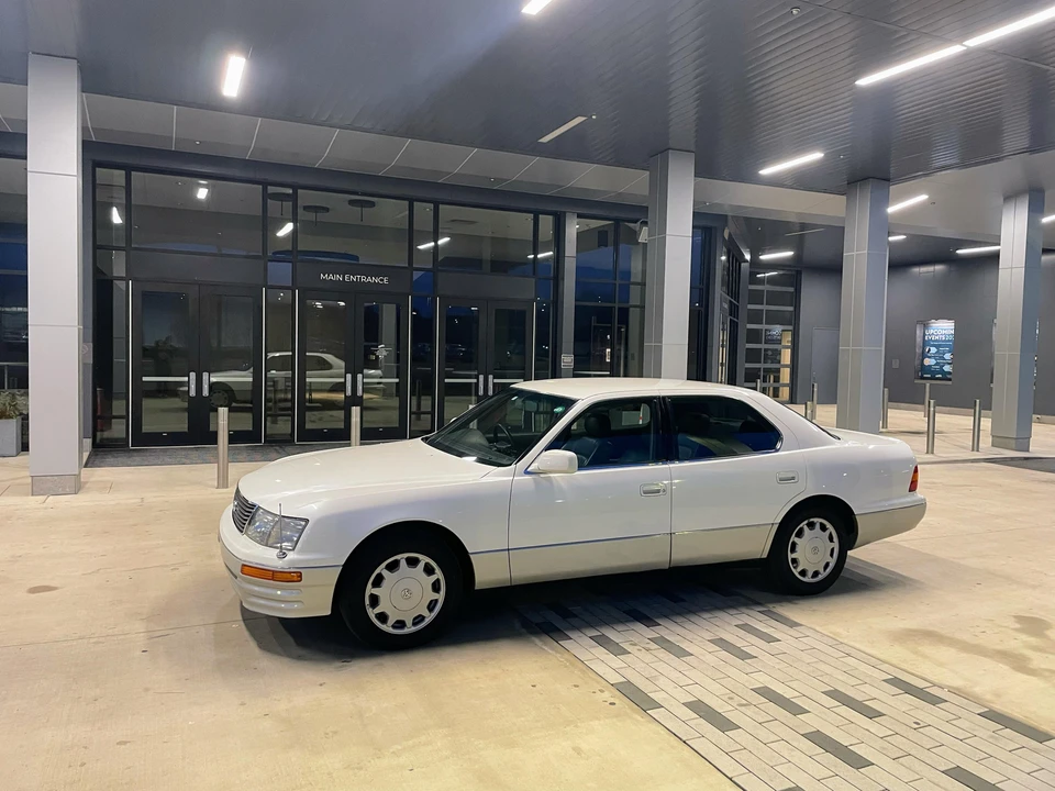 1997 Toyota Celsior 2nd Gen - Image 13 of 31