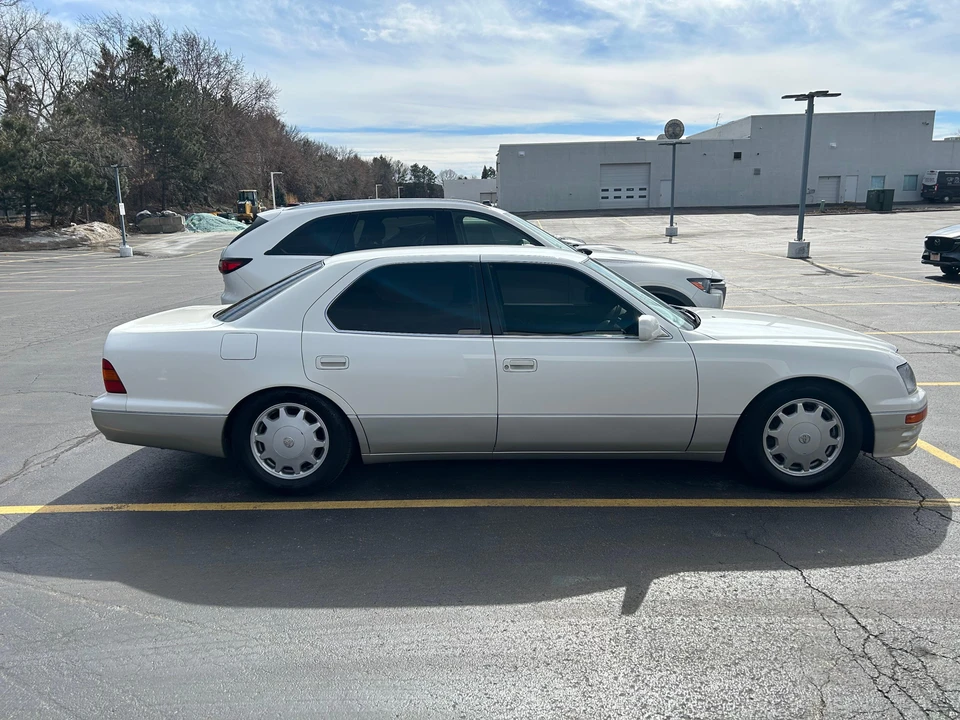 1997 Toyota Celsior 2nd Gen - Image 9 of 31