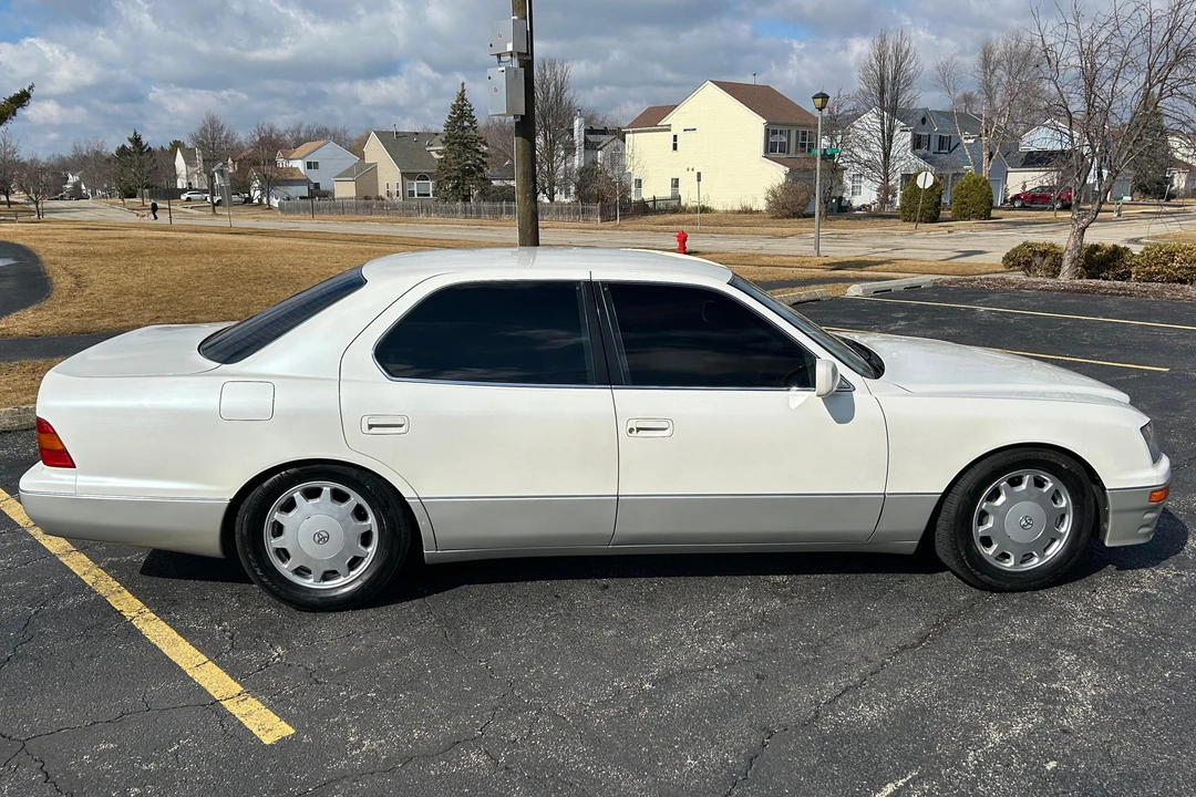1997 Toyota Celsior 2nd Gen - Image 3 of 31
