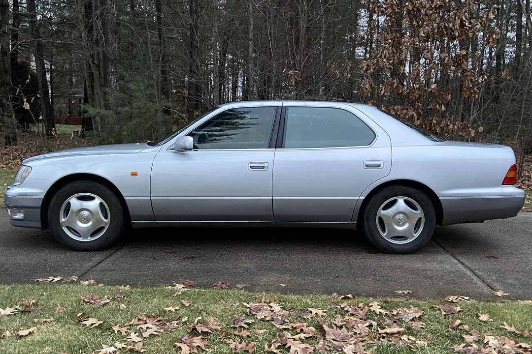 1997 Toyota Celsior 2nd Gen - Image 3 of 9