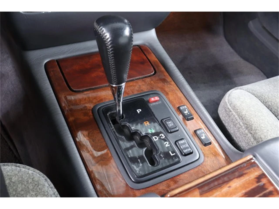 1997 Toyota Century 2nd Gen - Image 15 of 31