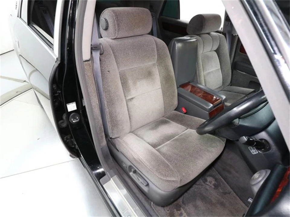 1997 Toyota Century 1st Gen - Image 16 of 31