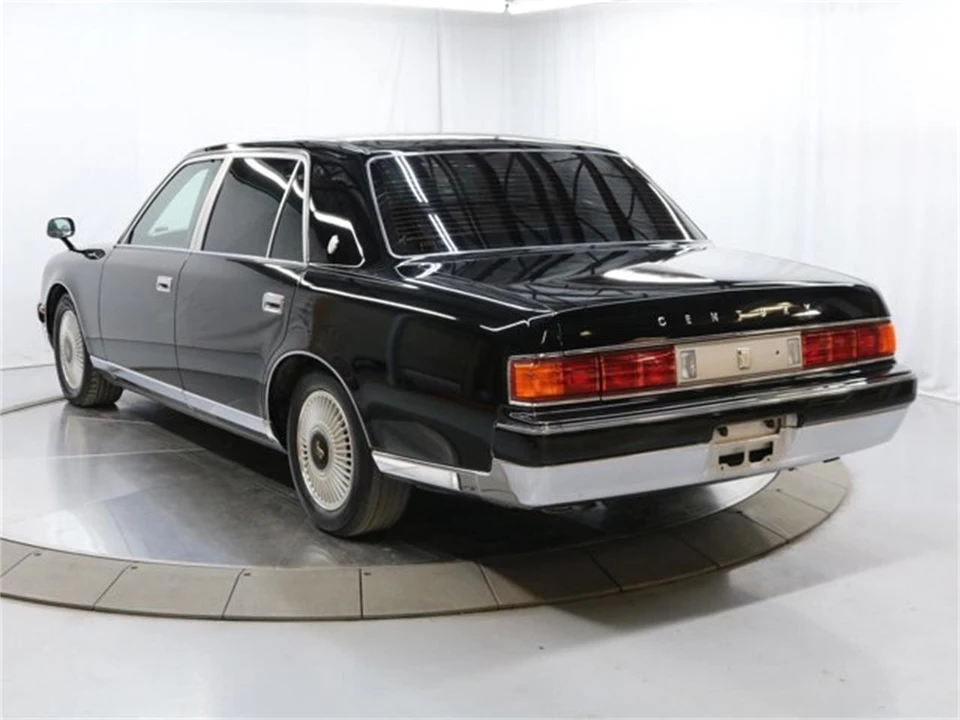 1997 Toyota Century 1st Gen - Image 5 of 31
