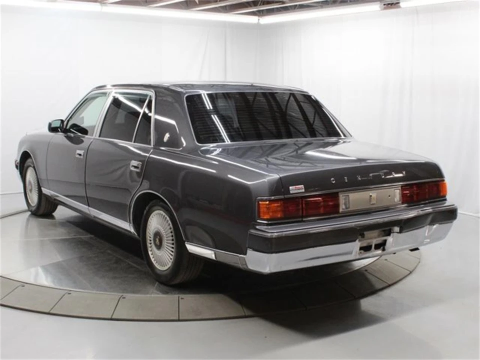 1997 Toyota Century 1st Gen - Image 5 of 31