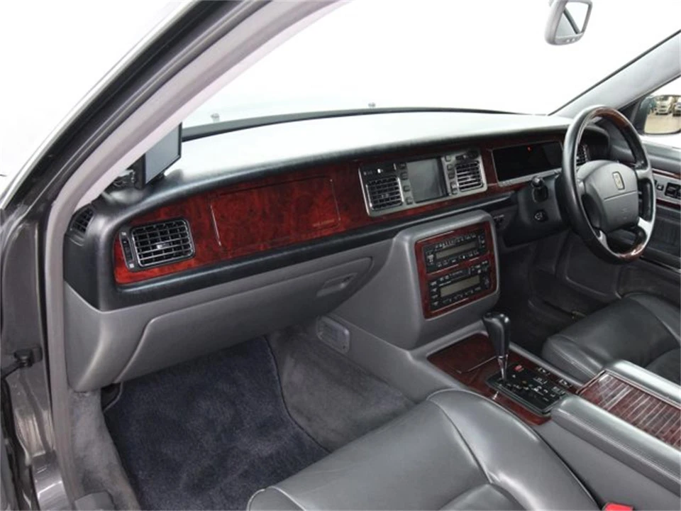 1997 Toyota Century 1st Gen - Image 15 of 31