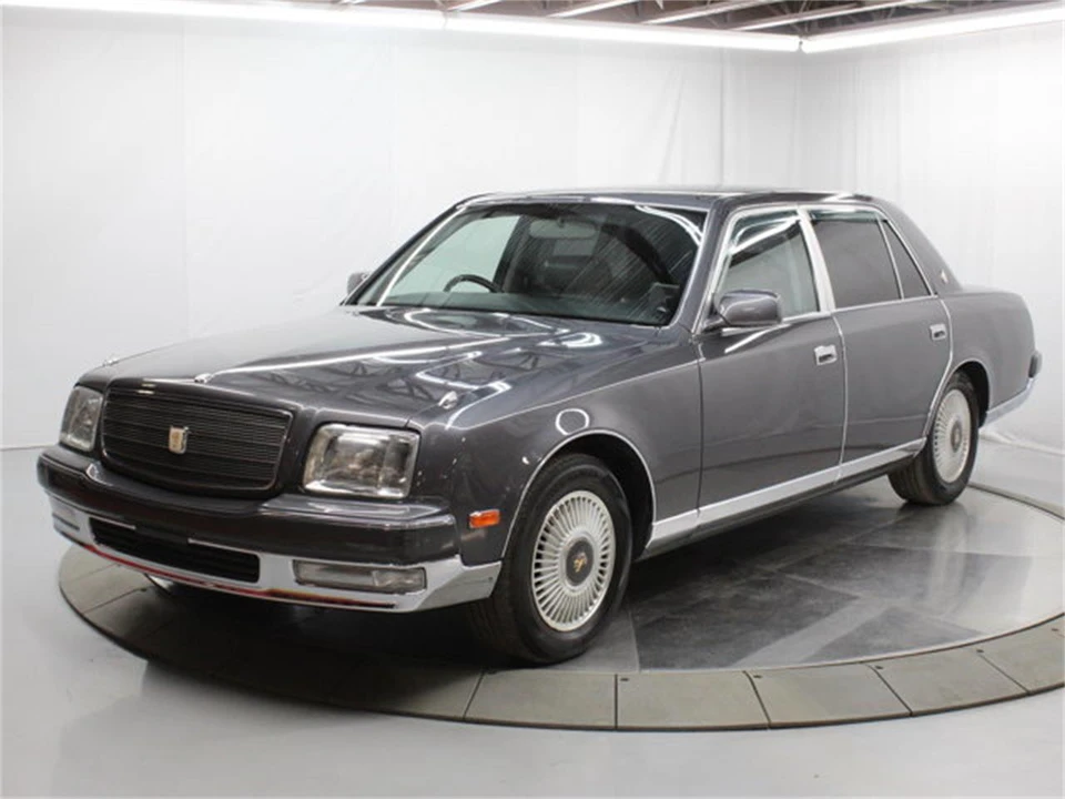 1997 Toyota Century 1st Gen - Image 2 of 31