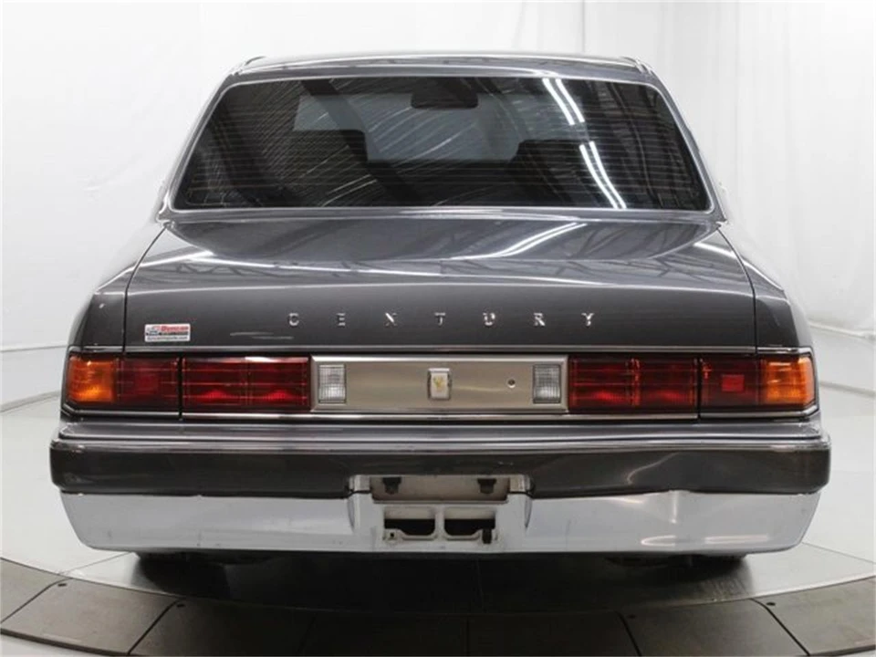 1997 Toyota Century 1st Gen - Image 6 of 31