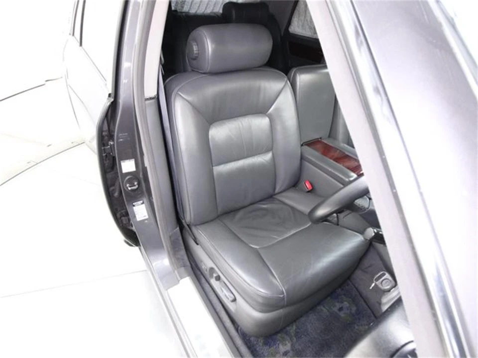 1997 Toyota Century 1st Gen - Image 16 of 31