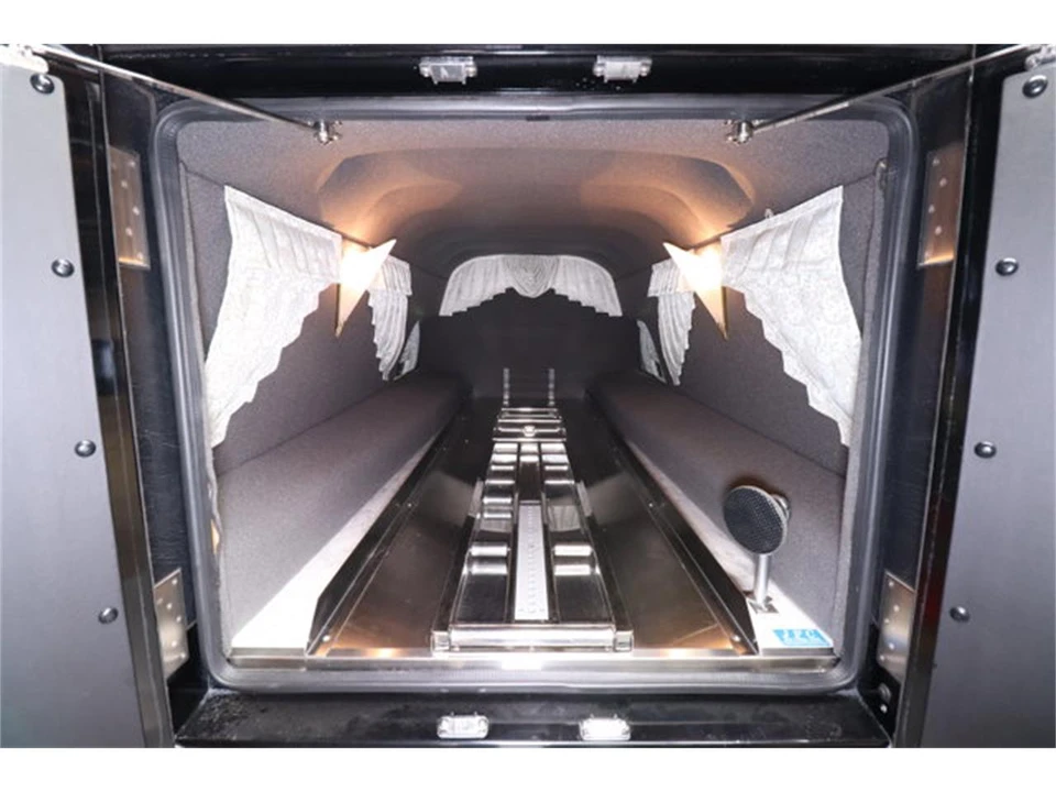 1997 Toyota Century 1st Gen - Image 27 of 31