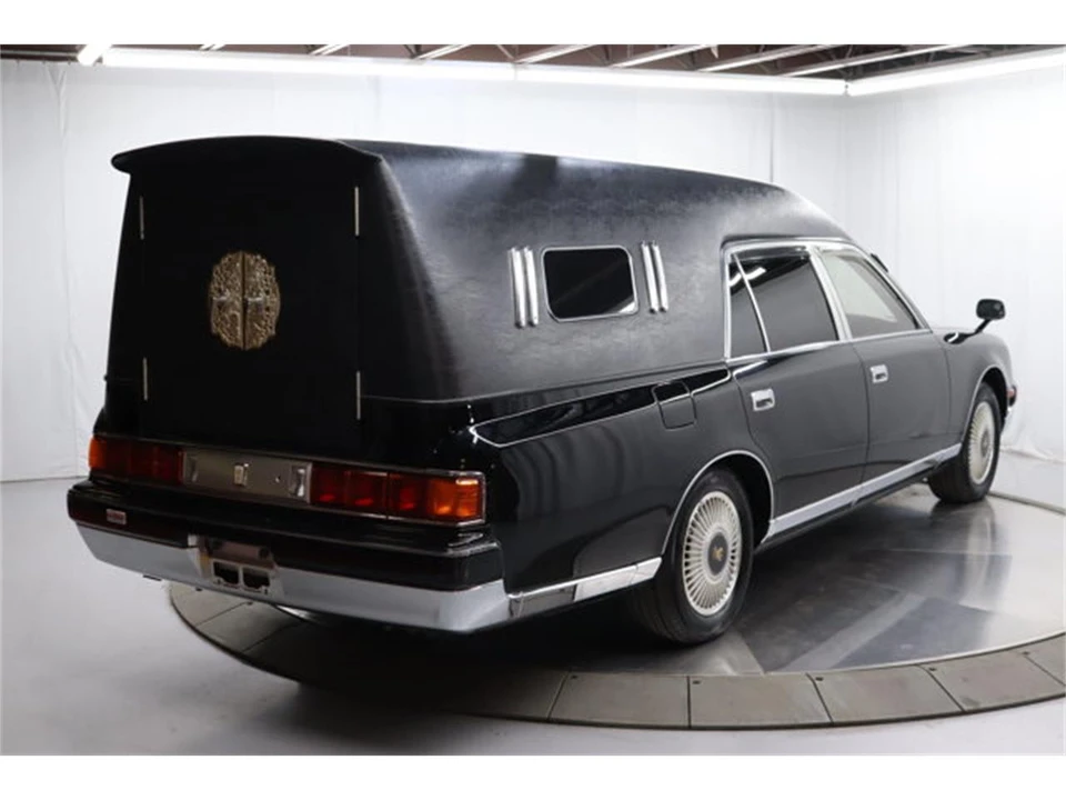 1997 Toyota Century 1st Gen - Image 7 of 31