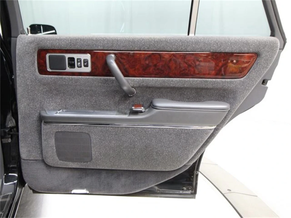 1997 Toyota Century 1st Gen - Image 23 of 31