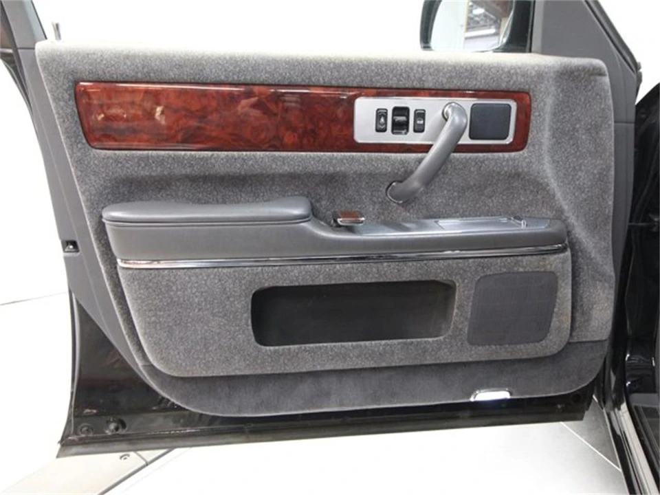1997 Toyota Century 1st Gen - Image 21 of 31