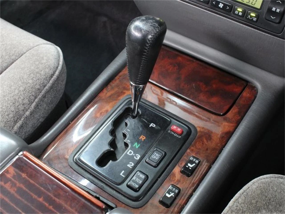 1997 Toyota Century 1st Gen - Image 14 of 31