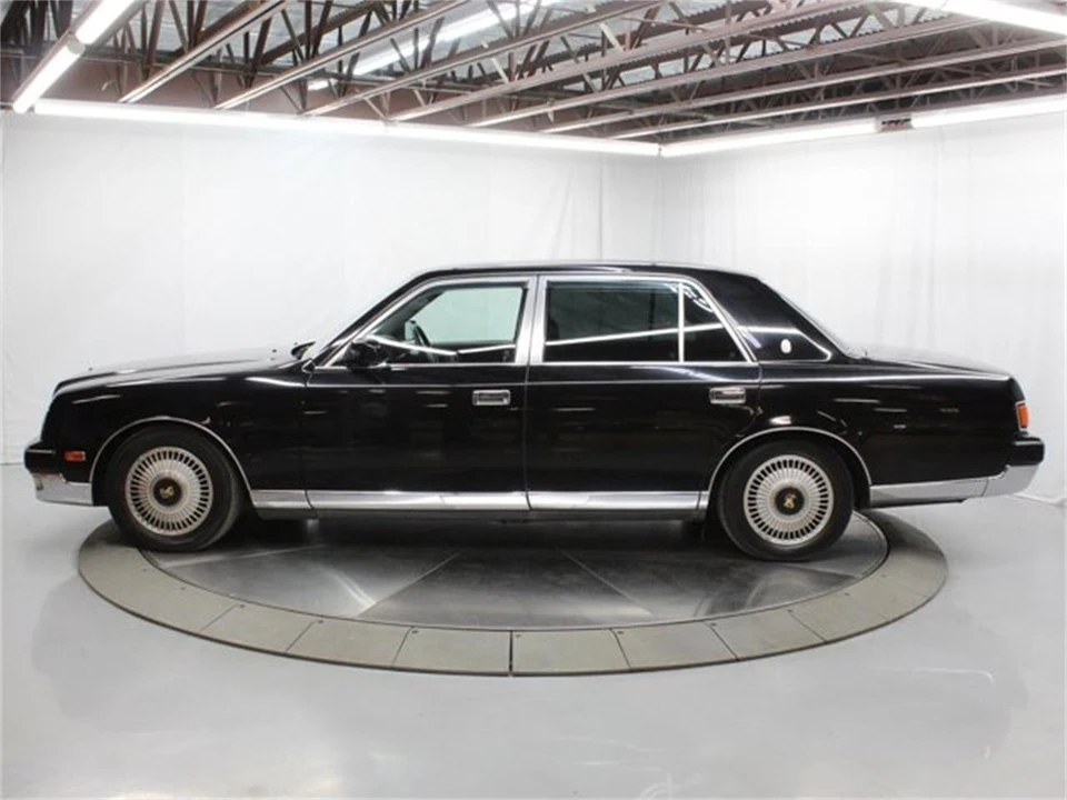 1997 Toyota Century 1st Gen - Image 4 of 31