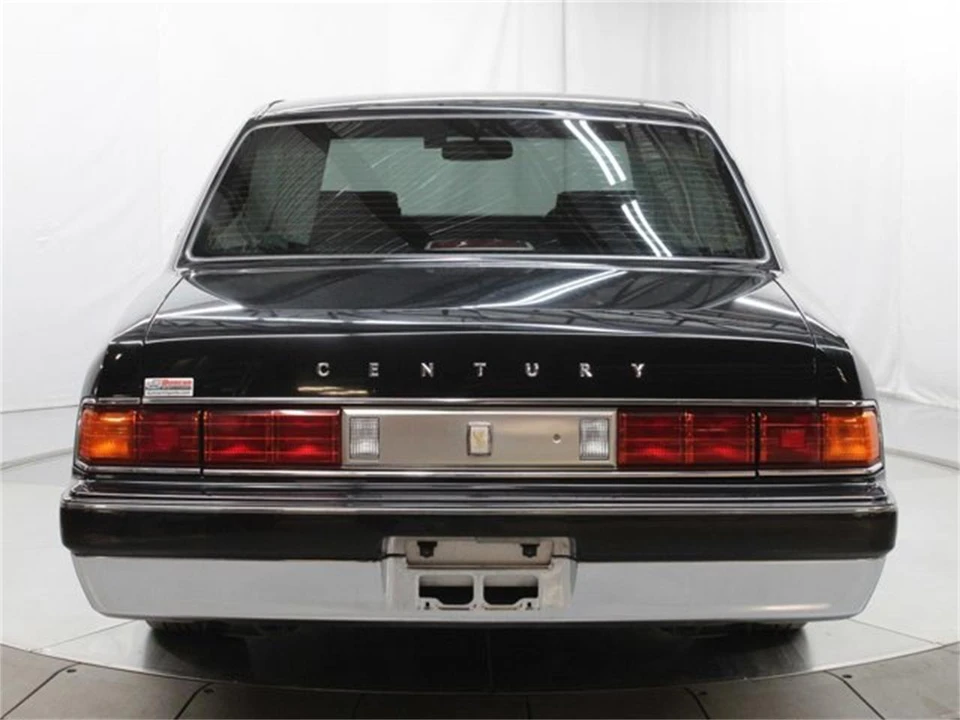 1997 Toyota Century 1st Gen - Image 6 of 31