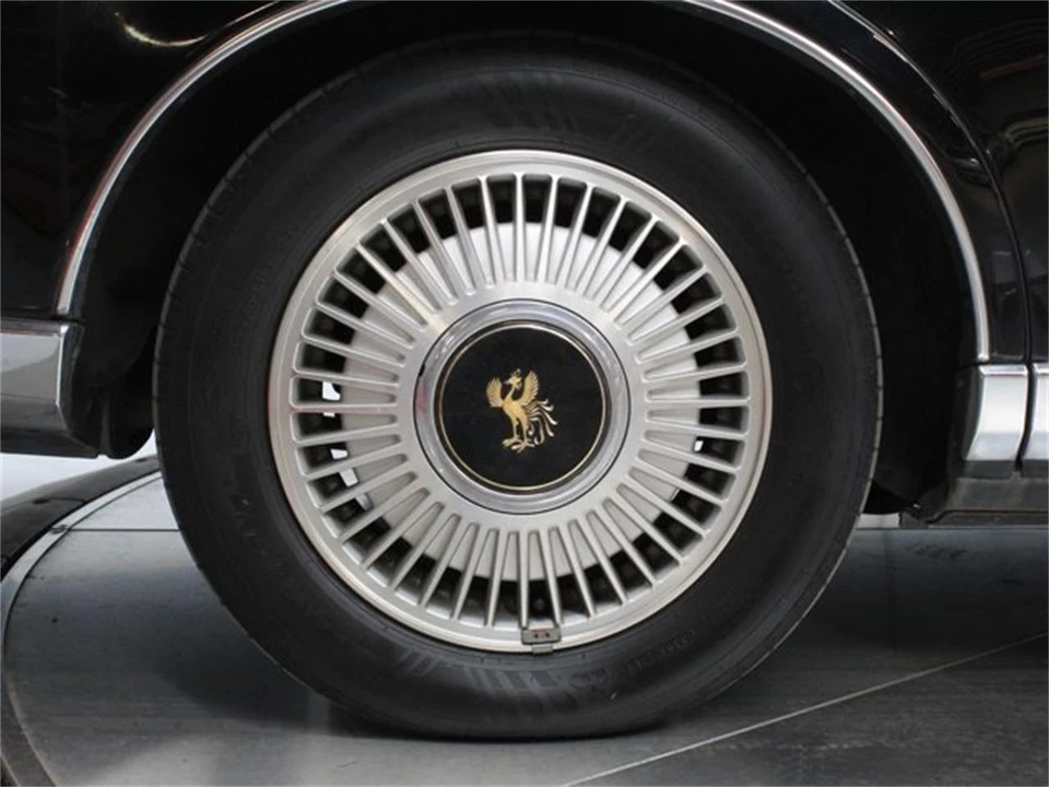 1997 Toyota Century 1st Gen - Image 31 of 31
