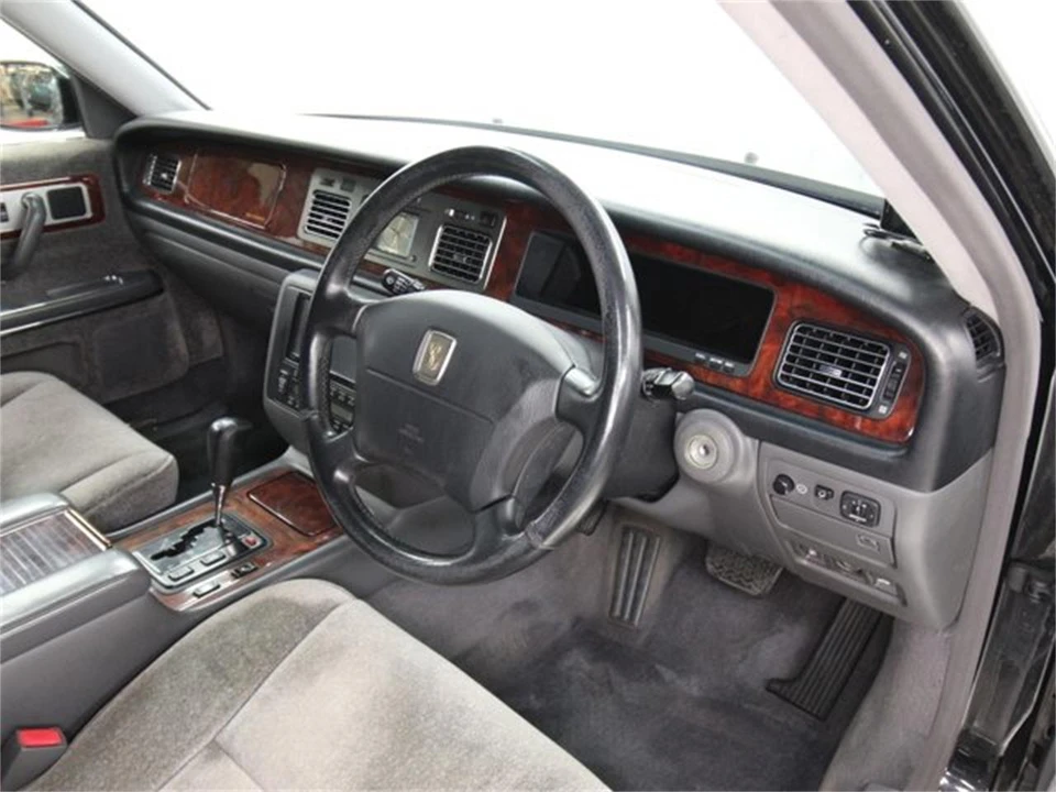 1997 Toyota Century 1st Gen - Image 9 of 31