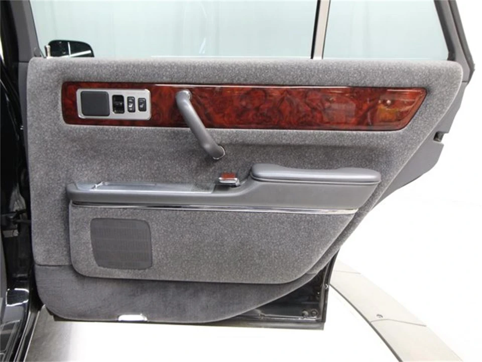 1997 Toyota Century 1st Gen - Image 23 of 31