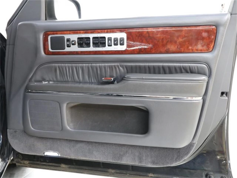 1997 Toyota Century 1st Gen - Image 21 of 31