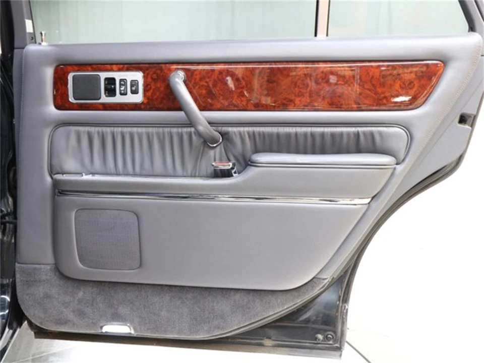 1997 Toyota Century 1st Gen - Image 23 of 31
