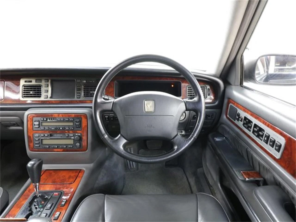 1997 Toyota Century 1st Gen - Image 10 of 31