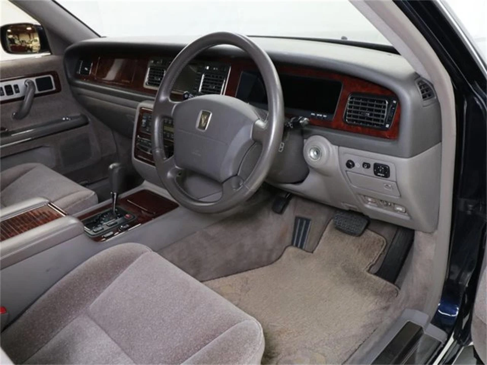 1997 Toyota Century 2nd Gen - Image 9 of 31