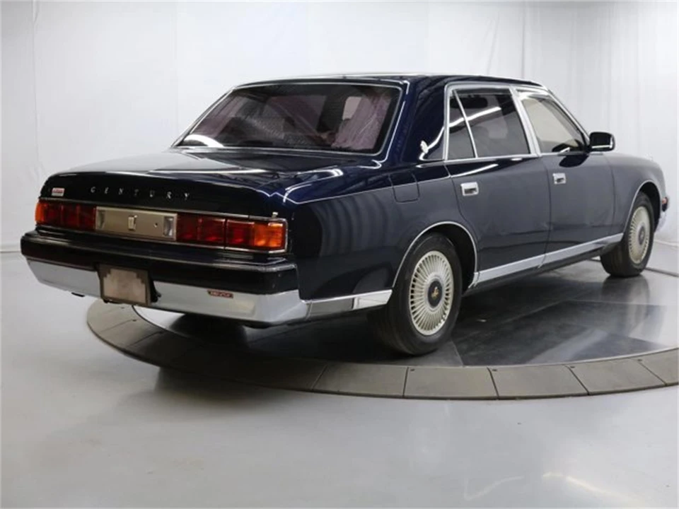 1997 Toyota Century 1st Gen - Image 7 of 31
