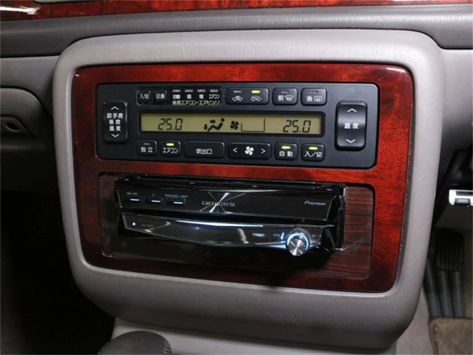 1997 Toyota Century 1st Gen - Image 12 of 31