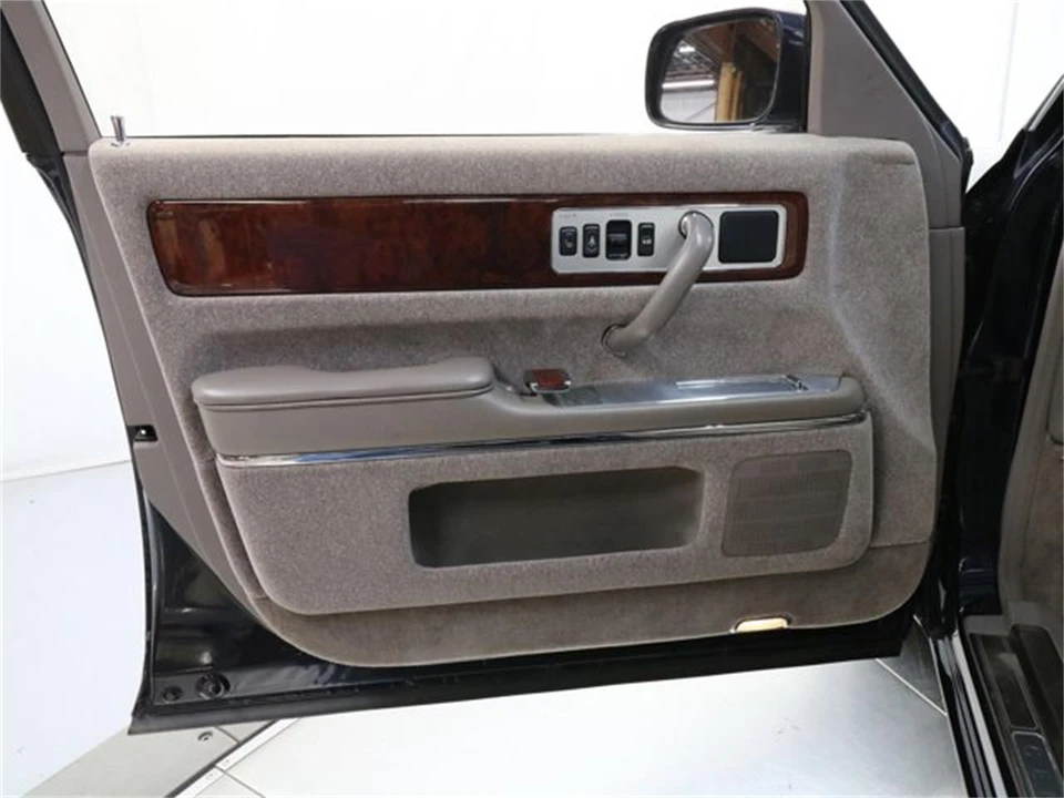 1997 Toyota Century 1st Gen - Image 20 of 31