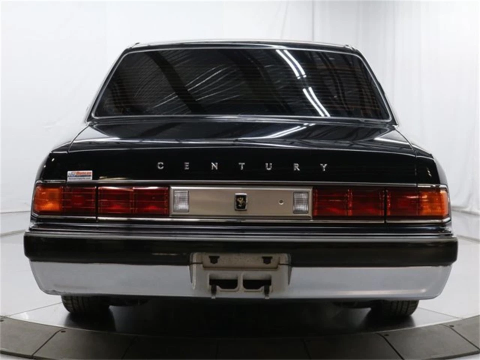 1997 Toyota Century 1st Gen - Image 6 of 31