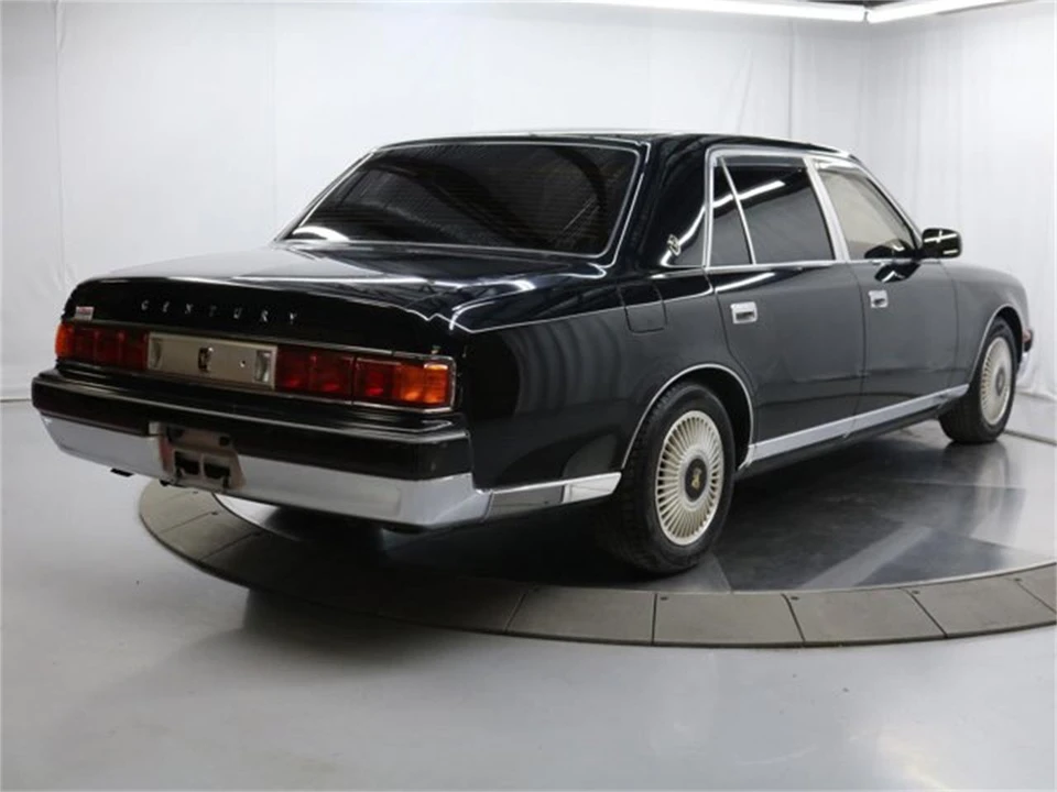 1997 Toyota Century 1st Gen - Image 7 of 31