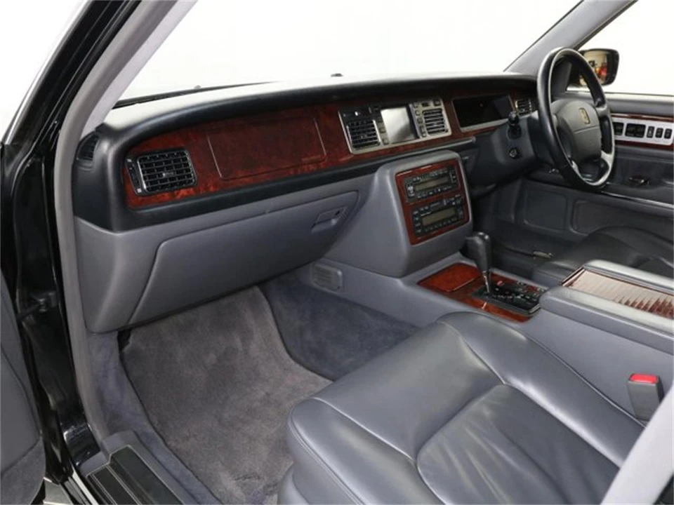 1997 Toyota Century 1st Gen - Image 14 of 31