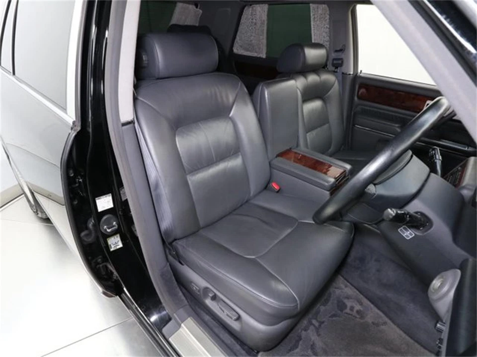 1997 Toyota Century 1st Gen - Image 15 of 31