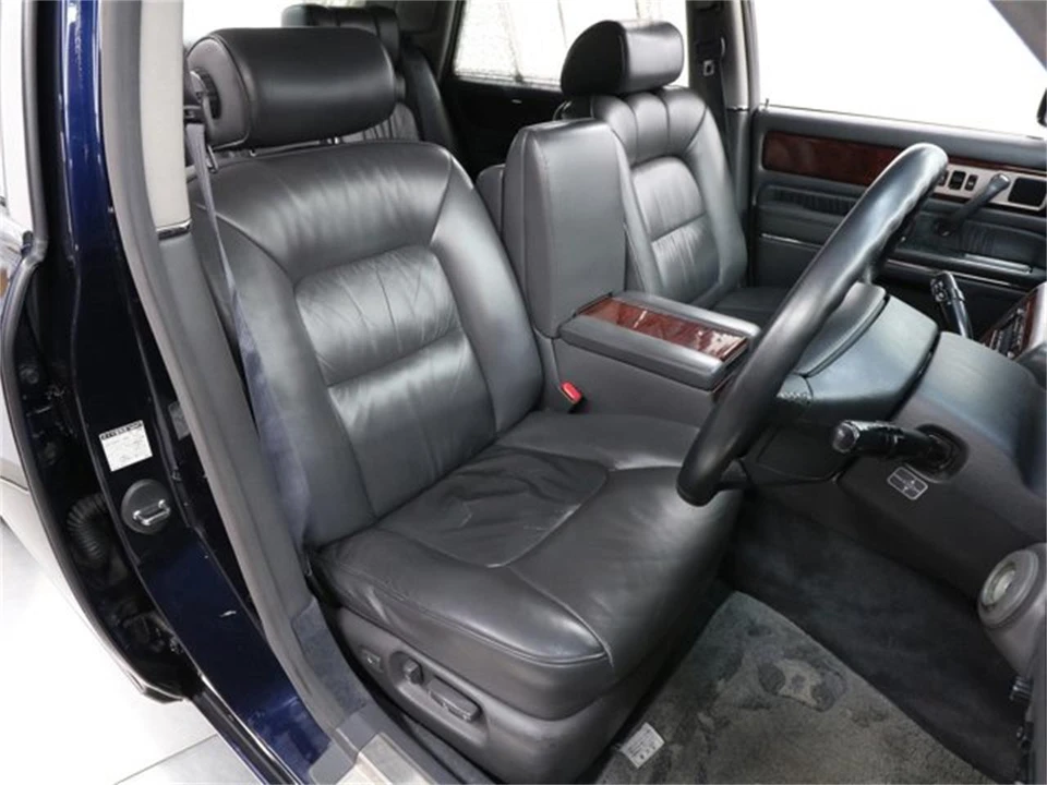 1997 Toyota Century 1st Gen - Image 15 of 31