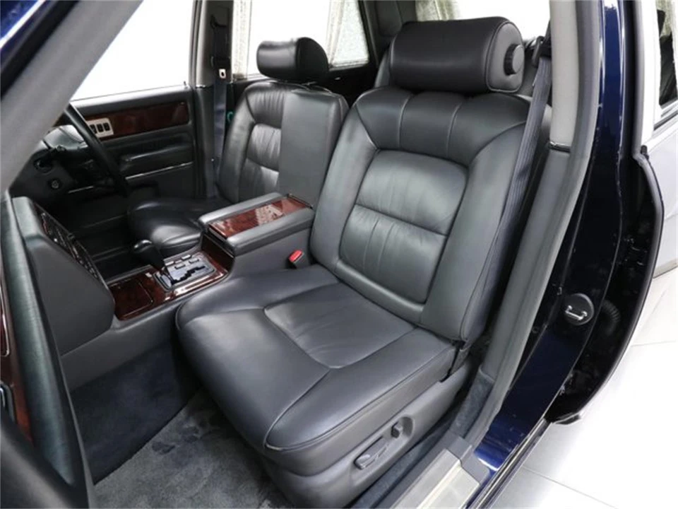 1997 Toyota Century 1st Gen - Image 16 of 31