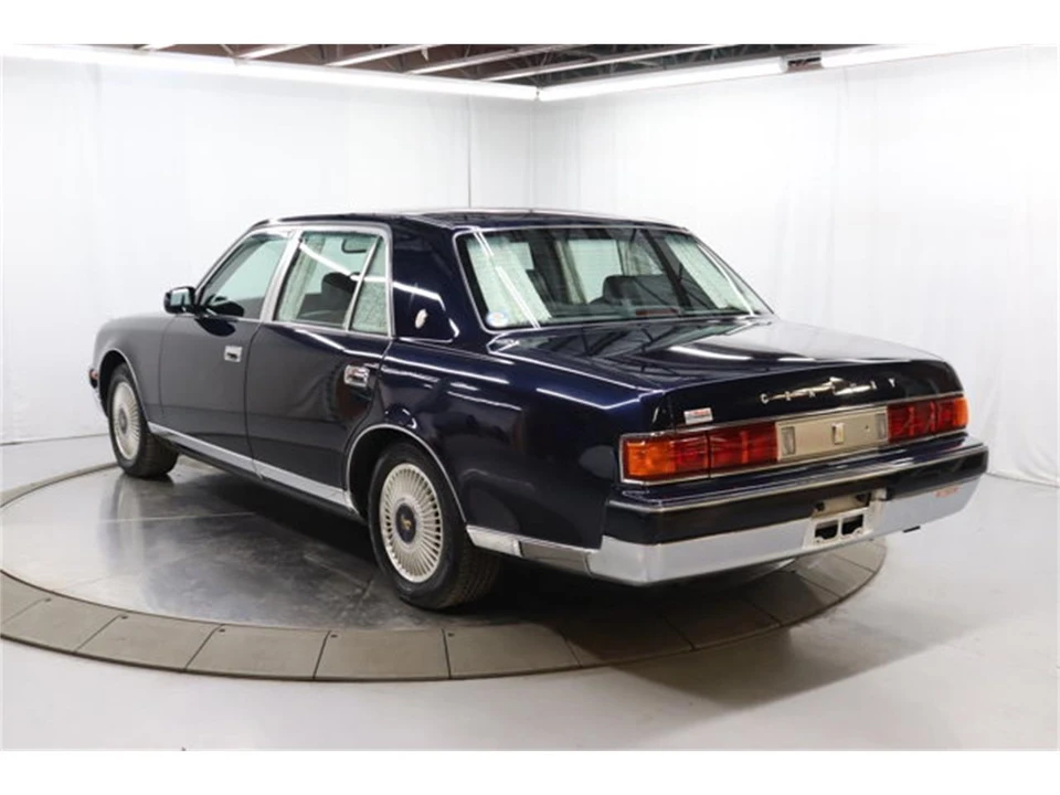 1997 Toyota Century 1st Gen - Image 5 of 31