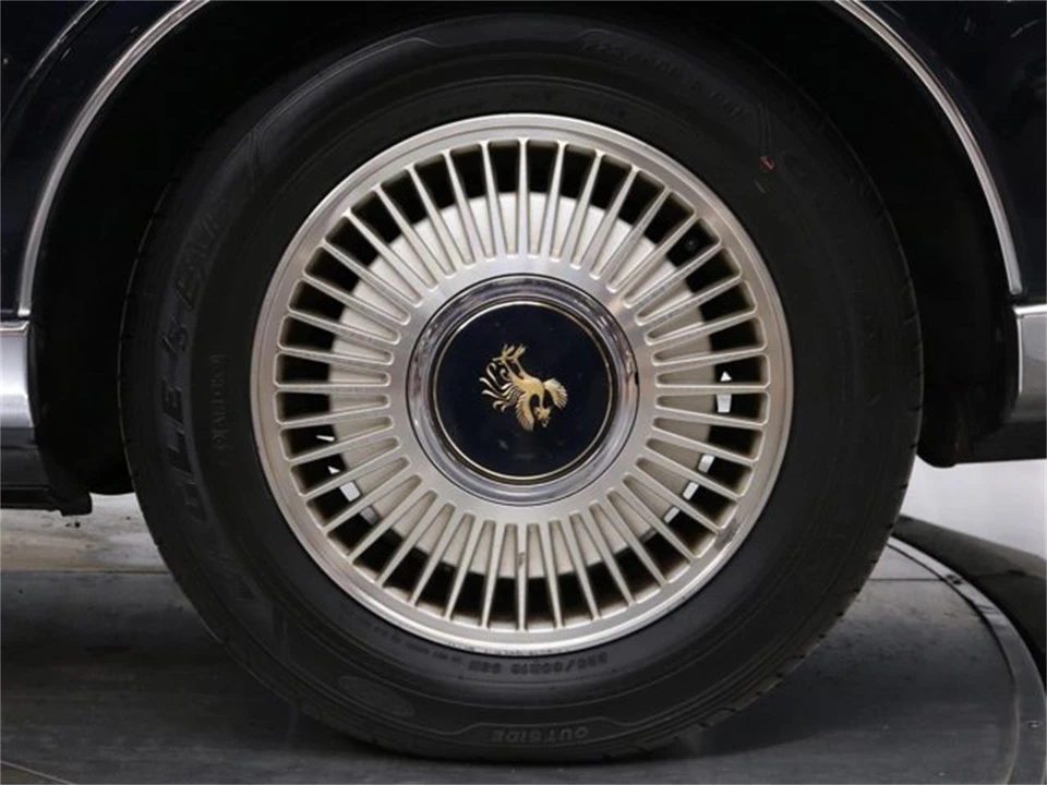 1997 Toyota Century 1st Gen - Image 29 of 31