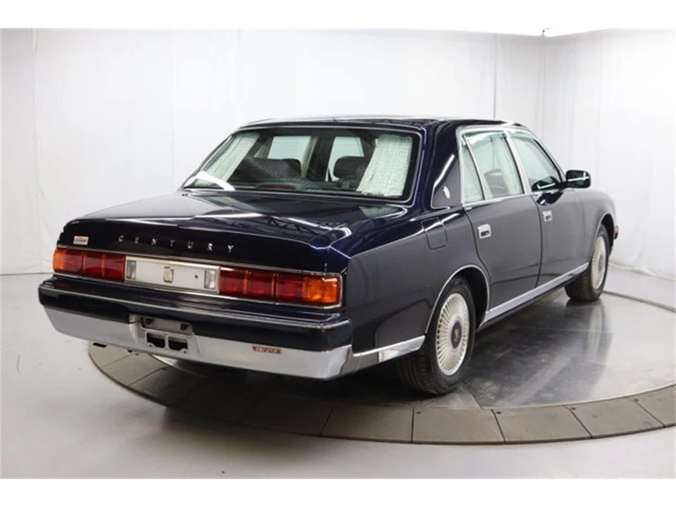 1997 Toyota Century 1st Gen - Image 7 of 31