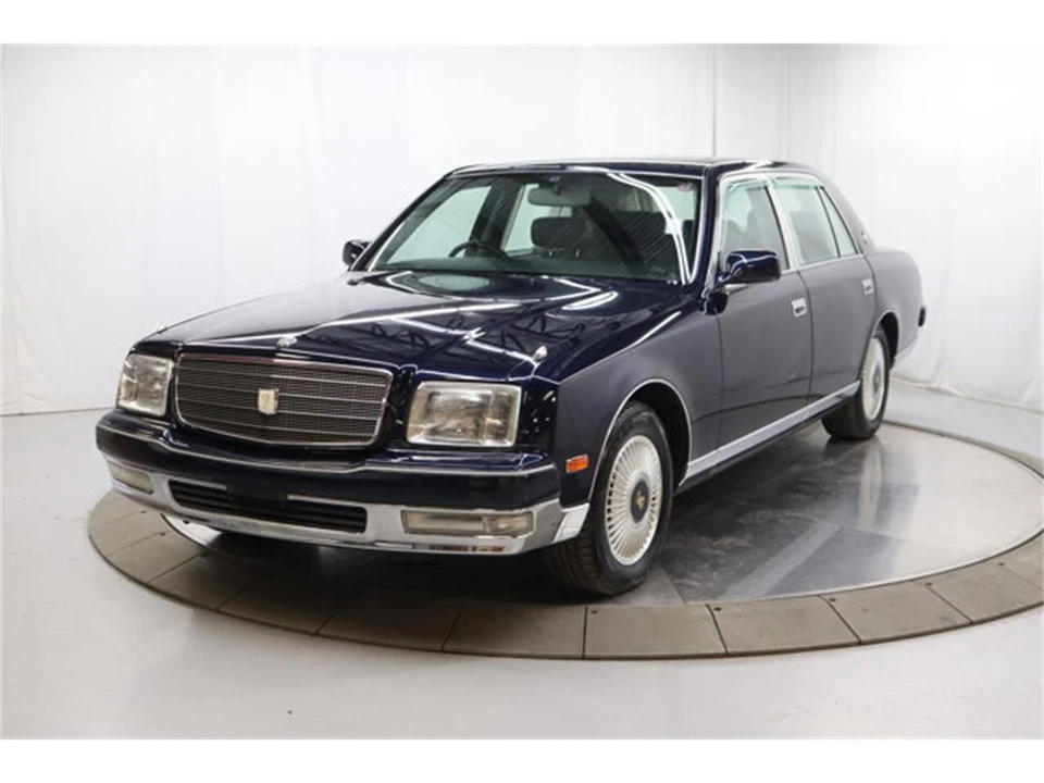 1997 Toyota Century 1st Gen - Image 2 of 31
